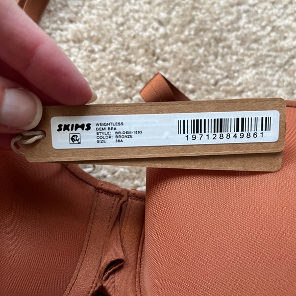 NWT Skims bras - set of 3 36A and 38A - Picture 9 of 11